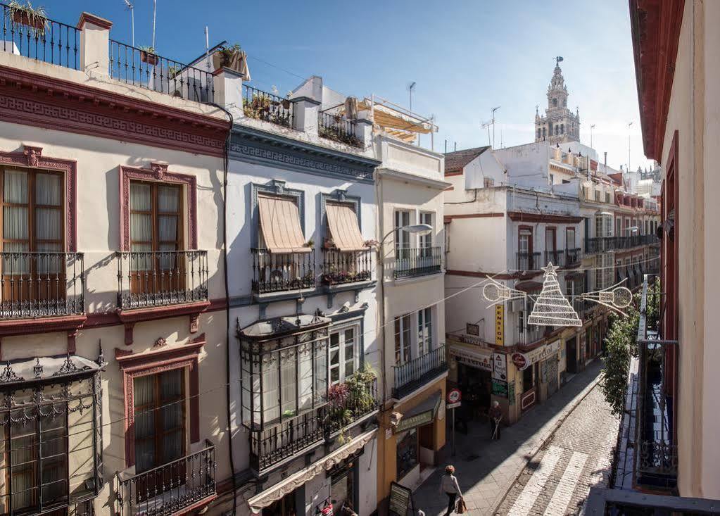 Puerta Catedral Studios Seville Exterior photo